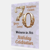 70番目の誕生日エレガントパーティー アクリルサイン (傾斜)