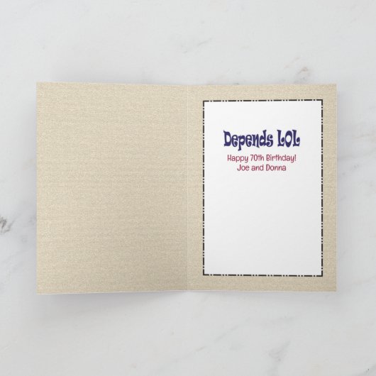 70誕生日おもしろいスナキー男漫画の老齢時代 カード (内部)