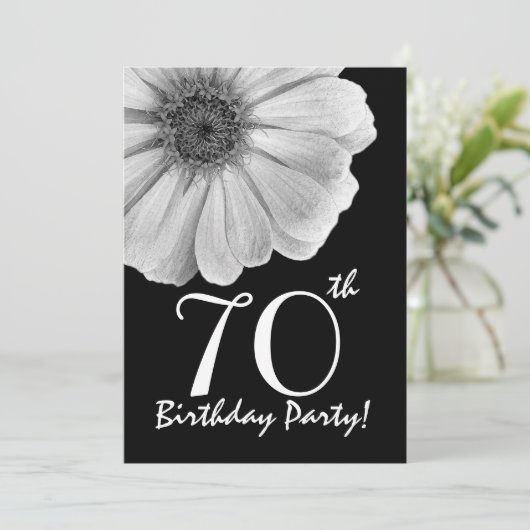 70誕生日テンプレート白黒デイジー 招待状 (スタンド正面)