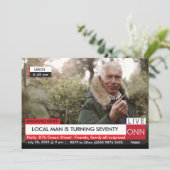 70誕生日メンズ🎉テレビニュースおもしろいフェイクメディア 招待状 (スタンド正面)