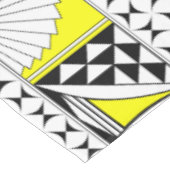 70"南西の日の出（黄） テーブルクロス (アングル)