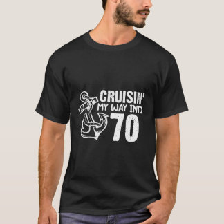 70 70いかりに向かうクルーシン Tシャツ