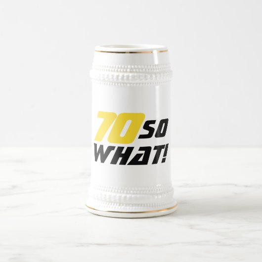 70 So what 面白いタイポグラフィー 70歳の誕生日 ビールジョッキ (中央)