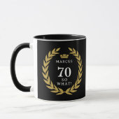 70 So what 面白い 月桂樹のリースの王冠 70歳の誕生日 マグカップ (左)
