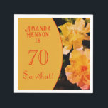 70 So What Yellow Rose 70th おもしろい Birthday Party スタンダードカクテルナプキン<br><div class="desc">70だから黄色のバラ70thおもしろい誕生日パーティナプキンス。名前を追加する。</div>