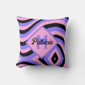 70sモノグラムのピンクと紫のブサイケデリックラック クッション (正面)