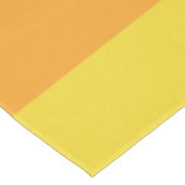 70sレトロのストライプのな色パターン テーブルクロス (アングル)