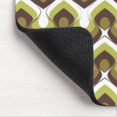 70s Bold Modern Retro Ogee Motif in Greens マウスパッド (コーナー)