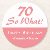 70soことわざスおもしろいクリプトピンク70th誕生日 ラウンドペーパーコースター (正面)