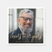 70th誕生日パーティフォト応援金ゴールドスクリプト スタンダードカクテルナプキン (正面)