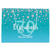 70th birthday diamondsグリッターオンティール（緑がかった色）ブルー ラージペーパーバッグ (裏面)