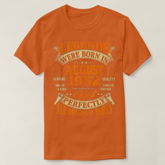 70th Birthday Gift Legends Born In August 1952 70 Tシャツ (デザイン正面)