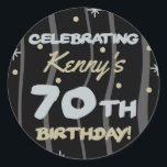 70th Birthday Partyお名前の追加 ラウンドシール<br><div class="desc">祝は、カスタマイズ可能な誕生日パーティーの提供でマイルストーンの誕生日！</div>