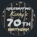 70th Birthday Partyお名前の追加 ラウンドシール<br><div class="desc">祝は、カスタマイズ可能な誕生日パーティーの提供でマイルストーンの誕生日！</div>