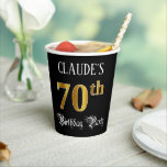 70th Birthday Party – スクリプファンシート、フェイク金ゴールド・ルック 紙コップ<br><div class="desc">この豪華華美な誕生日紙カップデザインは、名前をカスタムするとメッセージ"70th Birthday Party"を備えている。70位の大きな数字は模写・金ゴールド塗りフェイクの模様を持ちインスパイア、「バースデーパーティー」という言葉はスクリプトスタイル文字でエレガントある。背景はデフォルトでは黒で表示されカスタマイズる。このファンシー様な紙カップは、誰かの70歳の誕生日のお祝いで開催される誕生日パーティーやお祝いで使用されるかもしれない。[～Z0000567]</div>