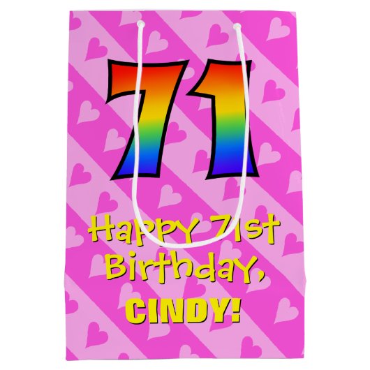 71誕生日:おもしろいピンクハートストライプ、虹71 ミディアムペーパーバッグ (裏面)