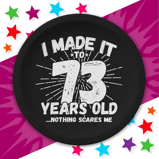 73歳皮肉ミーム73おもしろい誕生日 ペーパープレート