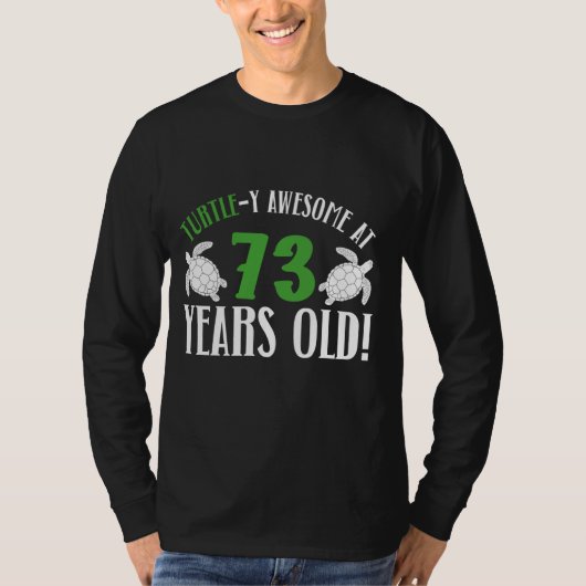 73番誕生日亀73年アレスオールドタートル恋人Bi Tシャツ (正面)