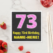 73誕生日：ピンクストライプのハートと「73」 +名前 スタンダードランチョンナプキン (インサイチュ)