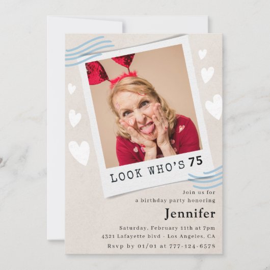 75おもしろい歳の誕生日招待状誰が回っているかに見える 招待状 (正面)