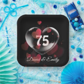 75周年記念ハートバブル赤いハート ペーパープレート (パーティー)