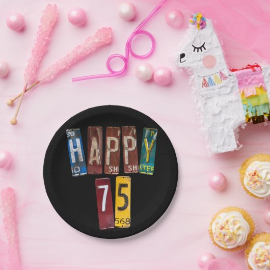 75歳の誕生日のための錆びたライセンスプレート ペーパープレート (パーティー)