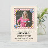 75歳の誕生日の招待レトロGroovy Blueフローラ 招待状 (スタンド正面)