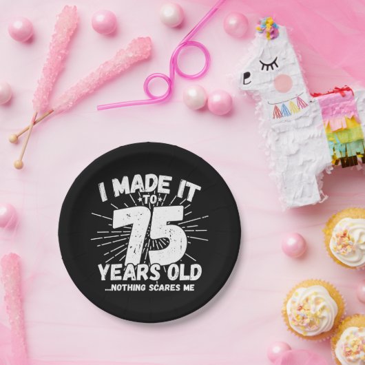 75歳皮肉ミームおもしろい75誕生日 ペーパープレート (パーティー)