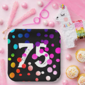 75誕生日レインボードットオンブラック ペーパープレート (パーティー)
