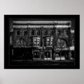 758 - 766 Queen St E 4 縁ど with  ポスター (正面)