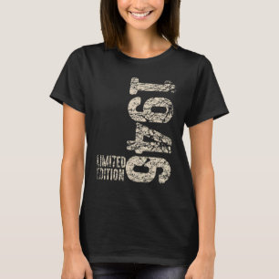 76誕生日レディースメンズ76年1946 8 Tシャツ