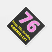 76誕生日：ピンクストライプのハートと「76」 +名前 スタンダードランチョンナプキン (角)
