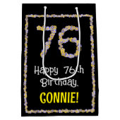 76誕生日:フローラ花数名前をカスタムする ミディアムペーパーバッグ (裏面)