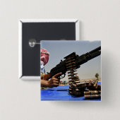 762ミリメートルのラウンドがトラックの上にある 缶バッジ (正面&裏面)