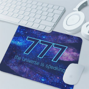 777天使ナンバーダークブルー輝く現れ マウスパッド