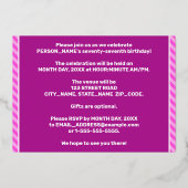 77th Birthday Party — はっきりした、おもしろい、ピンクストライプ色77 箔招待状 (裏面)