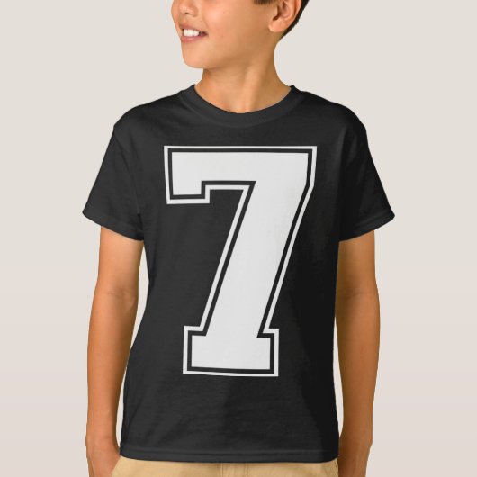 7 Number Seven Team Sports Graphic Varsity Matchin Tシャツ (正面)