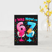 7 Year Old Birthday I Was 6 Now I'm 7 67 Meme Funn カード (黄色い花)