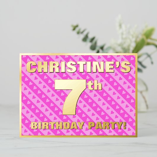 7th Birthday Party —おもしろいピンクのハートとストライプ 箔招待状 (立ち正面)