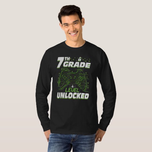 7th Grade Level Unlocked Back To School Video Game Tシャツ (正面フル)
