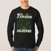 7th Grade Level Unlocked Back To School Video Game Tシャツ (正面)