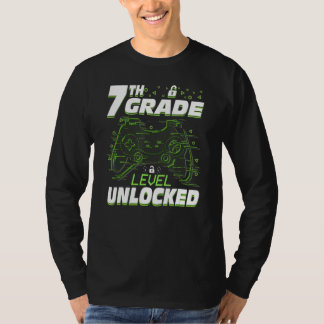 7th Grade Level Unlocked Back To School Video Game Tシャツ