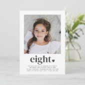 8つのハート – 正方形フォト誕生日招待状 招待状 (スタンド正面)