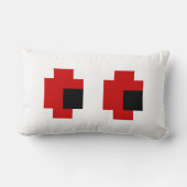 8つのビット不気味で赤い目 ランバークッション (裏面)