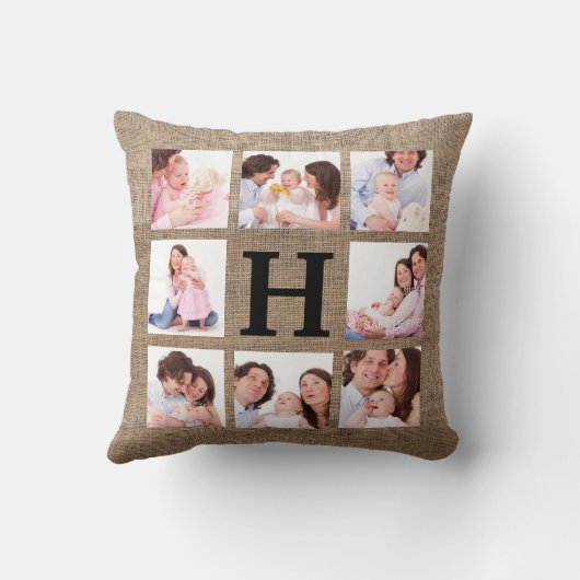 8つの家族写真が付いているフェイクなバーラップのモノグラム クッション (裏面)