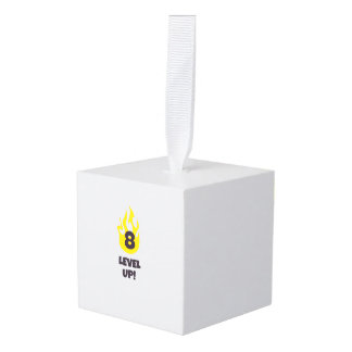 8つ上のレベル キューブオーナメント