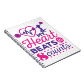 8カウントの自分のハートビートチアリーティング応援 ノートブック (右側)