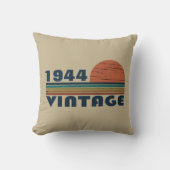 8パーソナライズされたヴィンテージ80歳の誕生日パーティー クッション (正面)