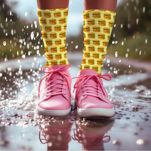 8ビットピクセルアートバーガー – フード予測できなギークイエロー ソックス