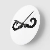 8ビットピクセルハンドルひげ ラウンド壁時計 (傾斜)